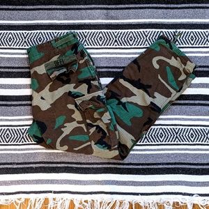 90s Vintage || U.S. ARMY || Camo Cargo Pants
